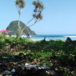 Pantai Pulau Merah, Mutiara Terpendam di Banyuwangi