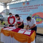 PT Tirta Fresindo Jaya, Mayora Group Dukung APSI Dalam Penanganan Sampah Plastik di Klungkung