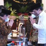 jokowi serahkan zakat