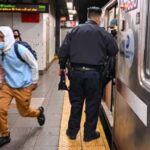 Penembakan di kereta bawah tanah New York