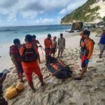 Jasad Pria Ditemukan Terapung di Pantai Atuh Nusa Penida