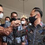 Anies Baswedan dengan Agus Harimurti