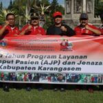 Bupati Karangasem, I Gede Dana, saat evaluasi satu tahun program Antar-Jemput Pasien dan Jenazah (AJP) di Taman Soekasada Ujung, Rabu (24/8).