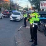 Pagi ini, Satlantas Polres Badung Atur Arus Lalu Lintas di Jalan Raya Kapal