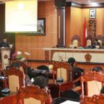 Rapat Paripurna IX DPRD Jembrana masa persidangan III Tahun Sidang 2021/2022, Jumat (5/8) bertempat di Ruang Sidang Utama DPRD Jembrana. (foto: ist)