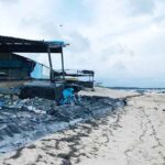 Kondisi abrasi yang terjadi di pesisir Pantai Tanjung Benoa