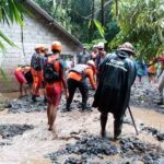 Dua Orang Tewas Diterjang Banjir di Karangasem 