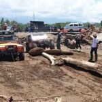 Komunitas Offroader bantu bersihkan sisa banjir bandang Jembrana