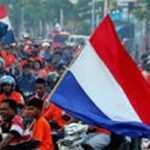 Pawai Akbar di Ambon menyambut kemenangan Skuad Belanda melawan Senegal.