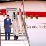 Presiden Joko Widodo dan Ibu Iriana tiba di Bandara Abelag, Brussels , Belgia, sekitar pukul 18.00 waktu setempat, Selasa, 13 Desember 2022.