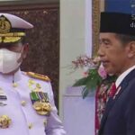 Presiden Jokowi melantik Panglima TNI Laksamana Yudo Margono.