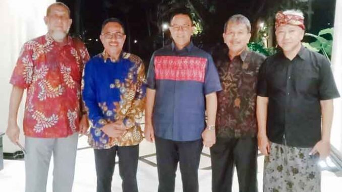 Anies Baswedan bersama DPW AP24 saat bertemu di Bali.