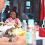 Menteri Perhubungan Budi Karya Sumadi bersama Menteri Koordinator Bidang Pembangunan Manusia dan Kebudayaan (PMK) Muhadjir Effendy