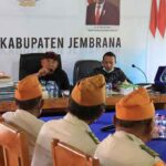 Bupati Jembrana I Nengah Tamba bertatap muka (temu kangen) dengan jajaran legiun veteran di Rumah Jabatan Bupati, Jumat (16/12/2022).