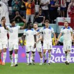 Selebrasi pemain timnas Inggris usai Harry Kane mencetak gol ke gawang Senegal dalam pertandingan 16 besar Piala Dunia 2022 yang berlangsung di Al Bayt Stadium, Qatar, Senin (5/12/2022).