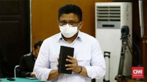 Mantan Kadiv Propam Polri Ferdy Sambo menjalani sidang tuntutan di Pengadilan Negeri Jakarta Selatan dalam kasus pembunuhan Nofriansyah Yosua Hutabarat. Foto: CNNIndonesia.com/Andry Novelino)