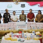 Acara penyetoran barang rampasan negara dari perkara korupsi dan pencucian uang di PT Asuransi Jiwasraya oleh Pusat Pemulihan Aset Kejagung RI kepada Kas Negara, Rabu (1/2/2023)