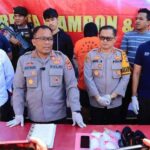 Kapolresta Pulau-pulau Ambon dan Pulau-pulau Lease; Kombes Pol Raja Arthur Lumongga Simamora, saat memberikan keterangan Pers di Mako Polresta Ambon