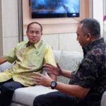 Jaksa Agung Muda Intelijen, Jaksa Agung Muda Intelijen (JAM-Intelijen) Dr. Amir Yanto melakukan diskusi ringan dengan Tim Media Pusat Penerangan Hukum Kejaksaan Agung, Jumat (28/4/2023) bertempat di ruang kerja Jaksa Agung Muda Intelijen. (Foto: Puspenkum)