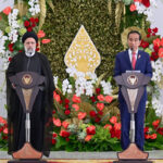 Presiden Joko Widodo dan Presiden Republik Islam Iran, Seyyed Ebrahim Raisi, menyampaikan pernyataan pers bersama di Istana Kepresidenan Bogor, Provinsi Jawa Barat, Selasa (23/5/2023). (Foto: BPMI Setpres/Laily Rachev)