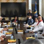 Anggota Komisi IX DPR RI Irma Suryani saat menerima aspirasi beberapa organisasi profesi bidang kesehatan di Gedung Nusantara I, Senayan Jakarta, Senin (5/6/2023). (Foto: Parlementaria/Jaka/Man)