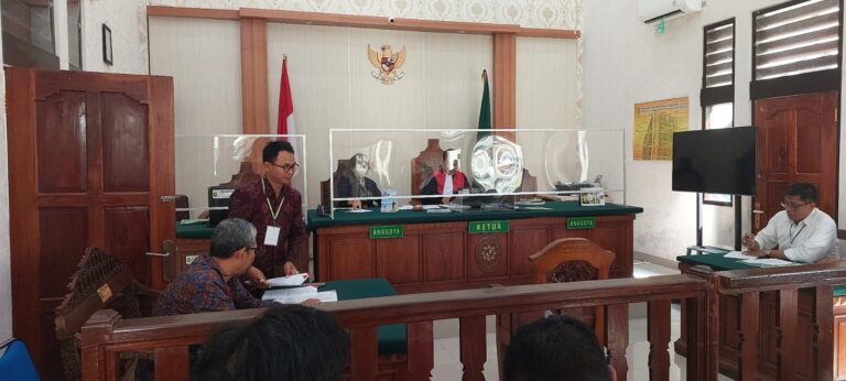 Sidang Praperadilan Reklamasi Pantai