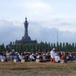 Ilustrasi sholat Idul Adha yang digelar di lapangan Bajra Sandi Renon Denpasar. (Foto: dok. NusaBali)