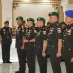 Prosesi serah terima jabatan di Gedung Balai Prajurit Makodam V/Brawijaya, Kota Surabaya pada Jumat (18/08/2023). (Foto: Istimewa)