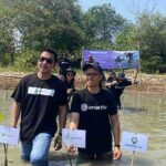 Amartha Gandeng Jejakin Tanam 1.000 Mangrove di Pesisir Pantai Morodemak