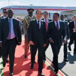 Presiden Joko Widodo tiba di Bandar Udara Internasional Jomo Kenyatta Nairobi, Republik Kenya, sekira pukul 15.15 waktu setempat (WS) atau 19.15 WIB, pada hari Minggu, 20 Agustus 2023. (Foto: BPMI Setpres/Laily Rachev)