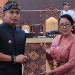 DPRD Jembrana Sahkan Tiga Ranperda Jadi Perda