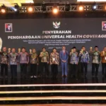 Kabupaten Maluku Tenggara Dapat Penghargaan UHC dari Wakil Presiden RI